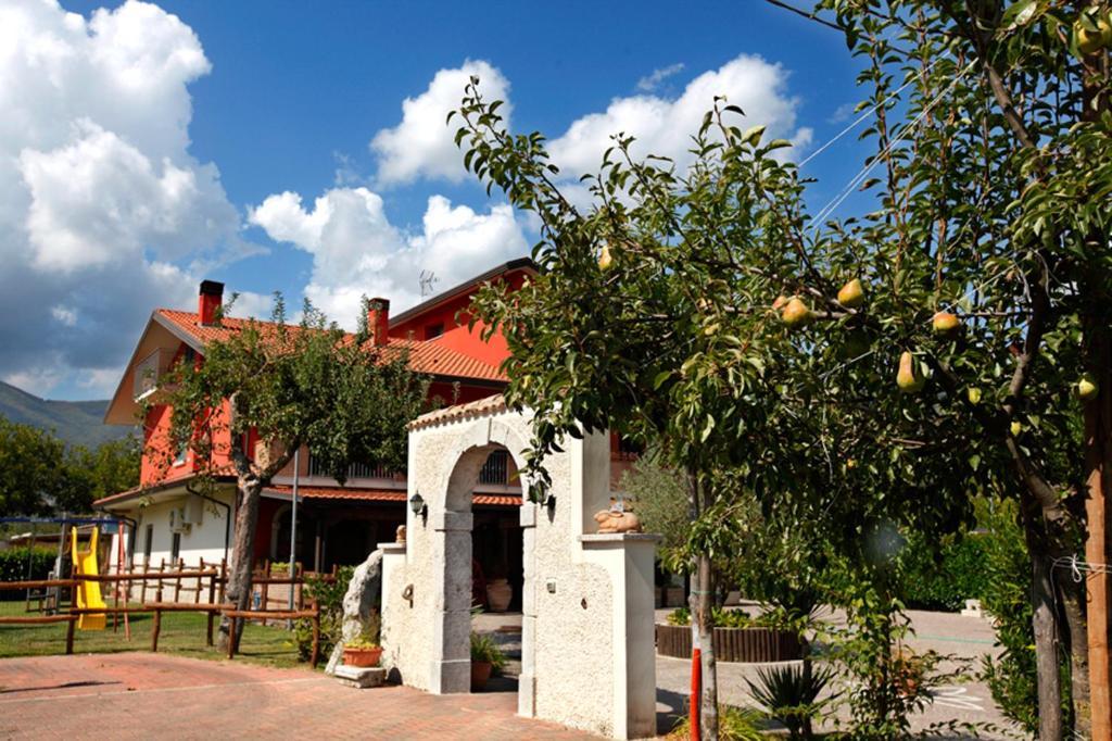 Azienda Agrituristica Pericle Montella Exterior foto