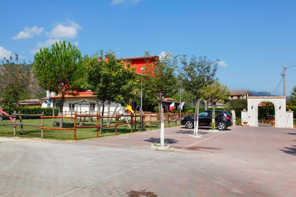 Azienda Agrituristica Pericle Montella Exterior foto